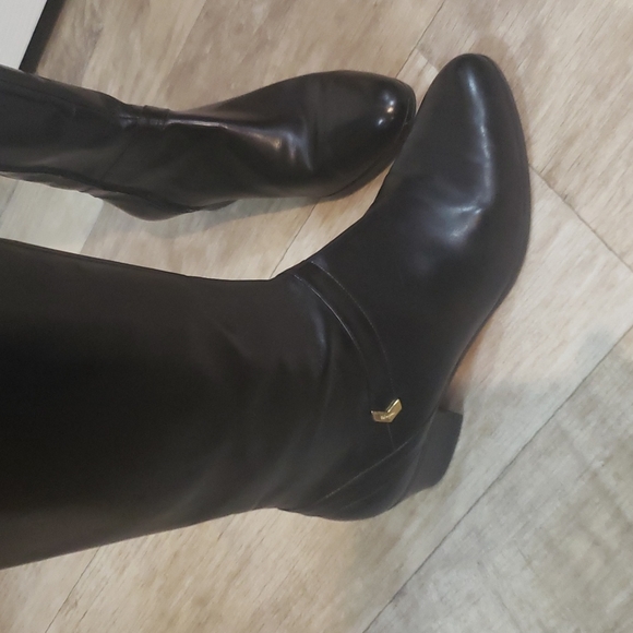 Salvatore Ferragamo Boots - Picture 2 of 9